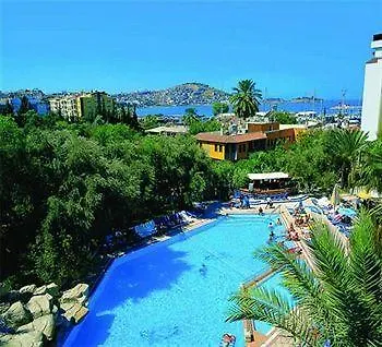 Paloma Marina - Adult Only