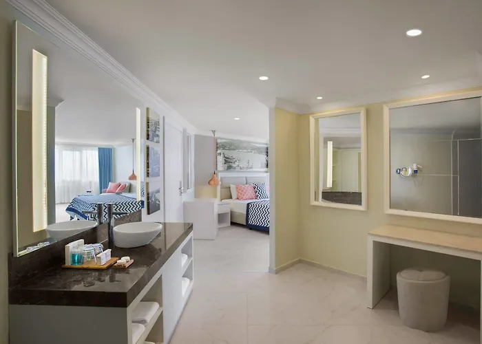 Paloma Marina - Adult Only Hotel 3*