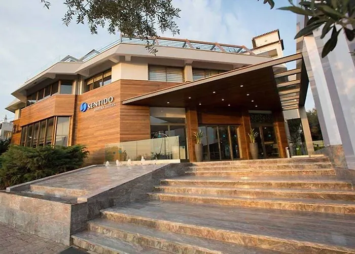 Paloma Marina - Adult Only